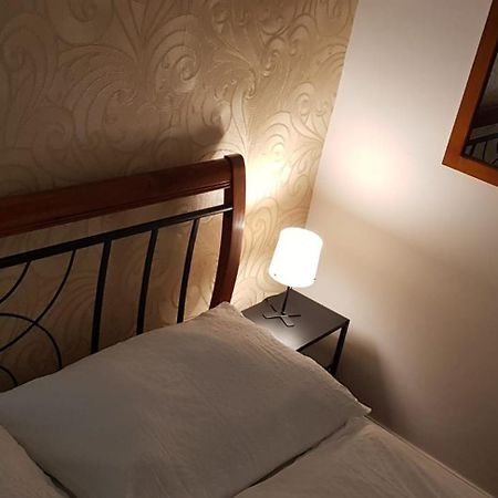 Hotel A Restaurace Pomezi Cinovec Екстер'єр фото