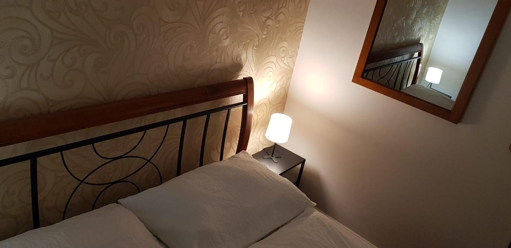 Hotel A Restaurace Pomezi Cinovec Екстер'єр фото