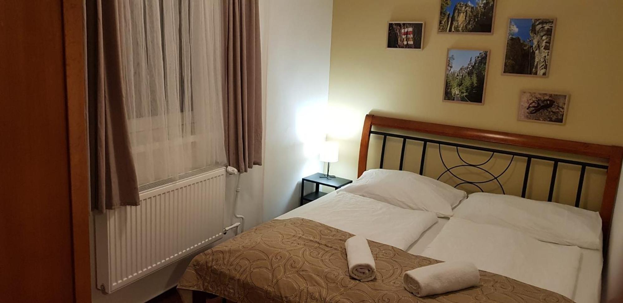 Hotel A Restaurace Pomezi Cinovec Екстер'єр фото